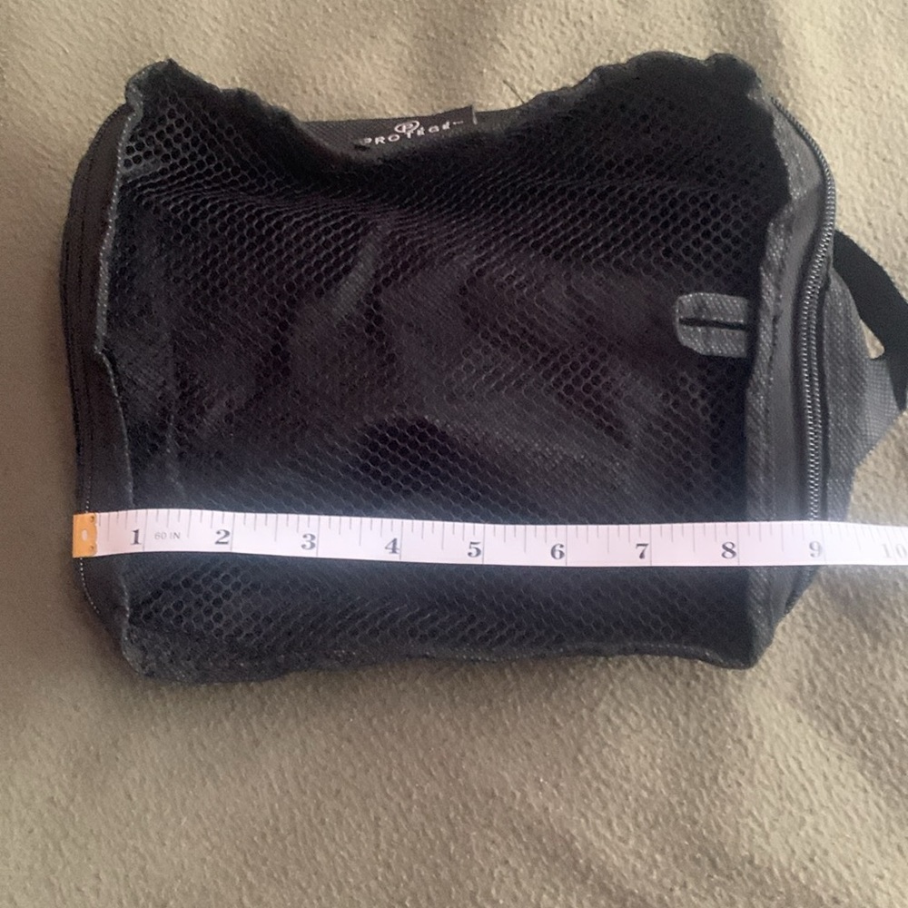 New Set of 3 small bags. Canvas, nylon, mesh. See pictures for sizes. - Picture 9 of 16